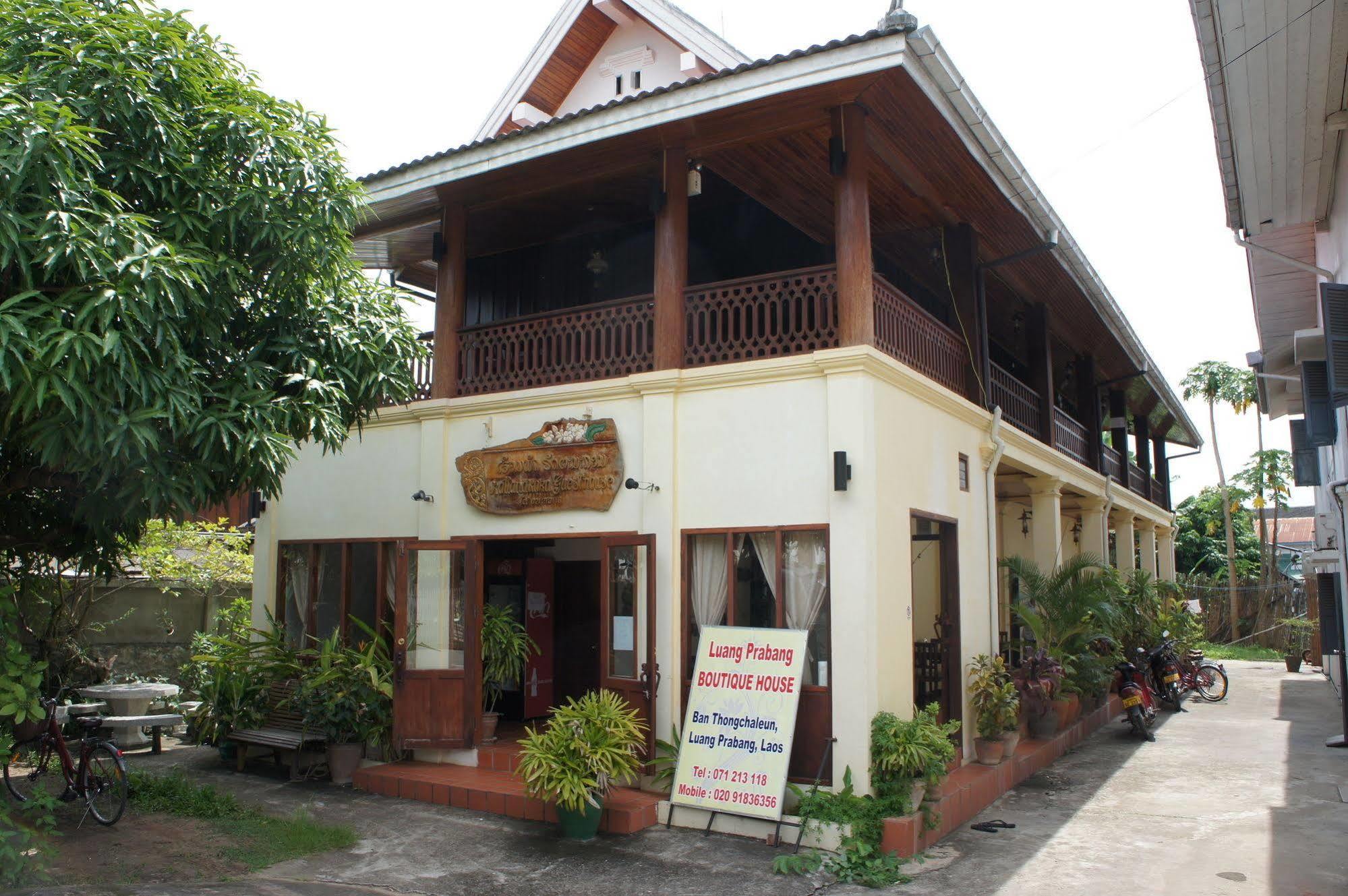 Villa Rattanakon Луанг Прабанг Екстериор снимка